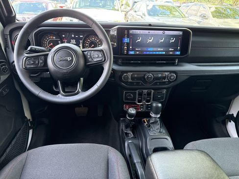 Used 2026 Jeep Gladiator Rubicon AWD/4WD image 23