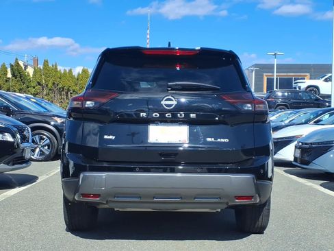 Certified 2026 Nissan Rogue SL AWD/4WD image 5