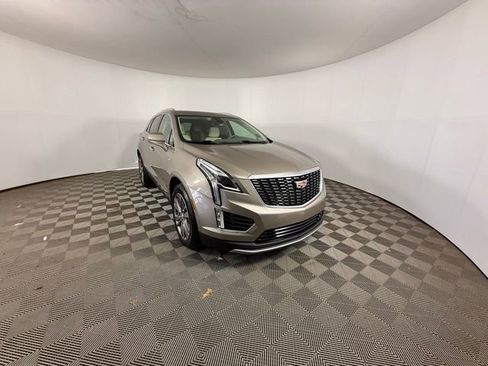 Used 2022 Cadillac XT5 Premium Luxury w/ LPO, Floor Liner Package image 32
