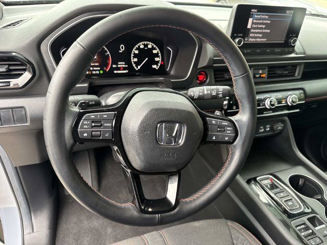 Used 2025 Honda Pilot Sport image 22
