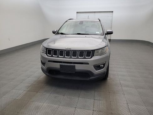 Used 2020 Jeep Compass Latitude FWD image 15