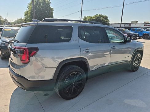 Used 2023 GMC Acadia SLE w/ Driver Convenience Package AWD/4WD image 6