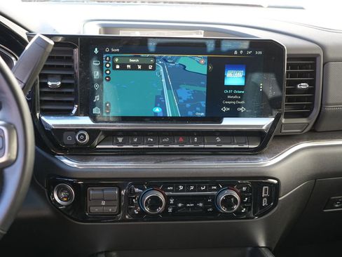 Used 2025 Chevrolet Silverado 3500 LTZ w/ LTZ Plus Package image 23