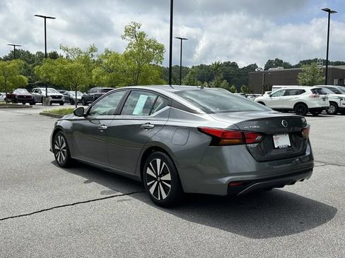 Certified 2022 Nissan Altima 2.5 SV FWD image 7