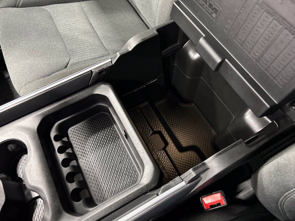 Used 2022 RAM 1500 Big Horn AWD/4WD image 25