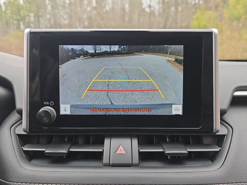 Used 2024 Toyota RAV4 XLE image 22