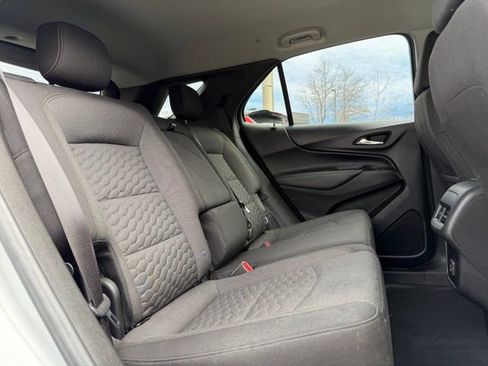 Used 2020 Chevrolet Equinox LT image 43