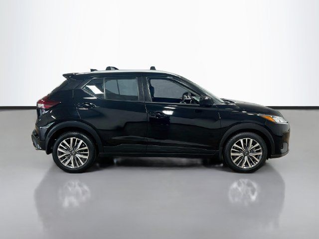 Used 2023 Nissan Kicks SV w/ Exterior Package FWD image 8