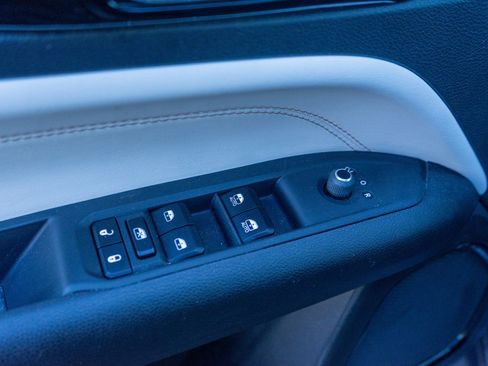 Used 2023 Jeep Compass Limited image 14