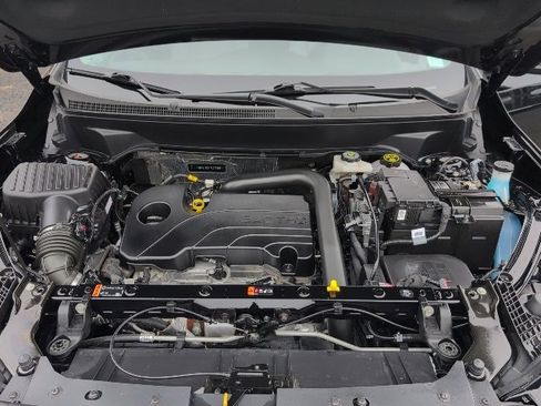 Used 2023 GMC Terrain SLT w/ LPO, Floor Liner Package image 31