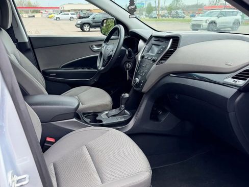 Used 2016 Hyundai Santa Fe SE AWD/4WD image 8