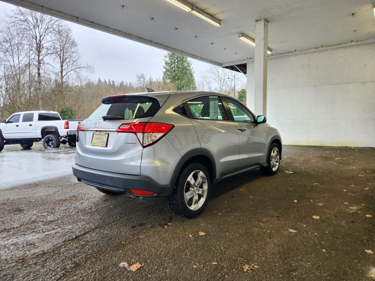 Used 2021 Honda HR-V LX image 3