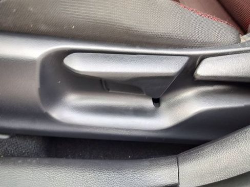 Used 2025 Toyota Corolla SE FWD image 26