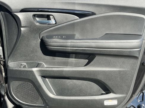 Used 2022 Honda Pilot Touring image 28