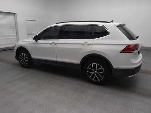 Used 2021 Volkswagen Tiguan SEL FWD image 3