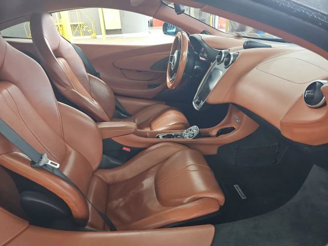 Used 2017 McLaren 570S RWD image 11