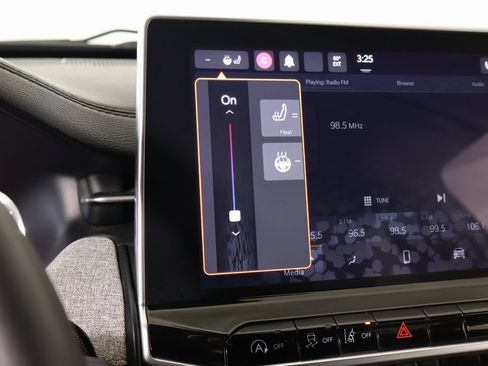 Used 2023 Jeep Compass Latitude image 7