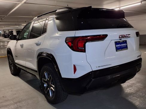 New 2026 GMC Terrain AT4 image 10