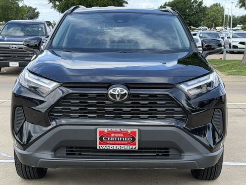 Used 2024 Toyota RAV4 XLE AWD/4WD image 8