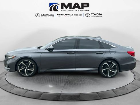 Used 2019 Honda Accord Sport image 2
