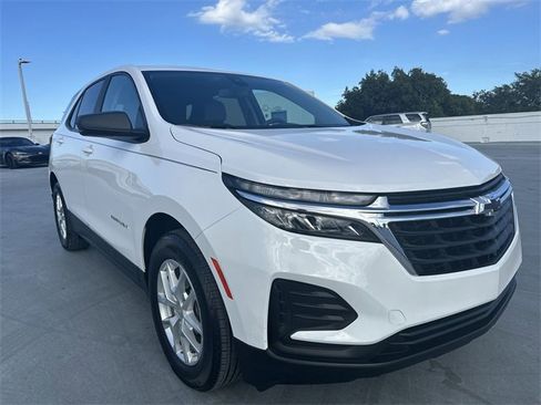 Used 2023 Chevrolet Equinox LS w/ LS Convenience Package image 39