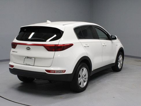 Used 2018 Kia Sportage LX AWD/4WD image 12