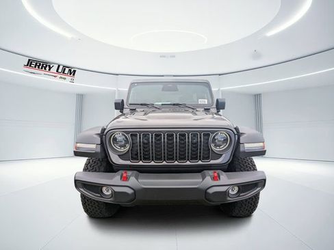 New 2025 Jeep Wrangler Unlimited Rubicon image 7