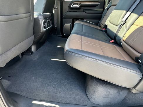 Used 2024 Chevrolet Silverado 3500 High Country w/ High Country Premium Package image 23