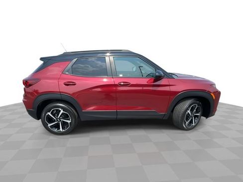 Certified 2023 Chevrolet TrailBlazer RS w/ Sun and Liftgate Package AWD/4WD image 9