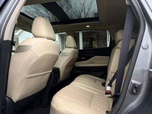 Used 2024 Nissan Murano Platinum w/ Cargo Package FWD image 11