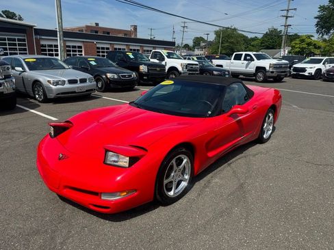 Used 2000 Chevrolet Corvette Convertible w/ Memory Pkg RWD image 1