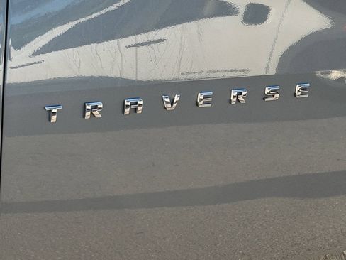 Used 2023 Chevrolet Traverse Premier AWD/4WD image 12