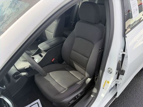 Used 2021 Chevrolet Malibu LT FWD image 17