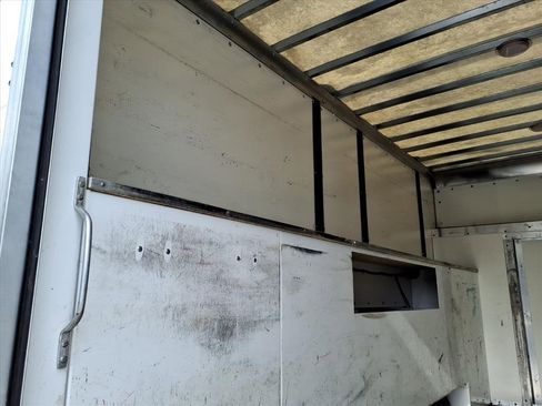 Used 2019 Chevrolet Express 3500 w/ Power Convenience Package image 28