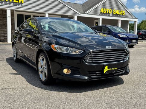 Used 2016 Ford Fusion SE AWD/4WD image 6