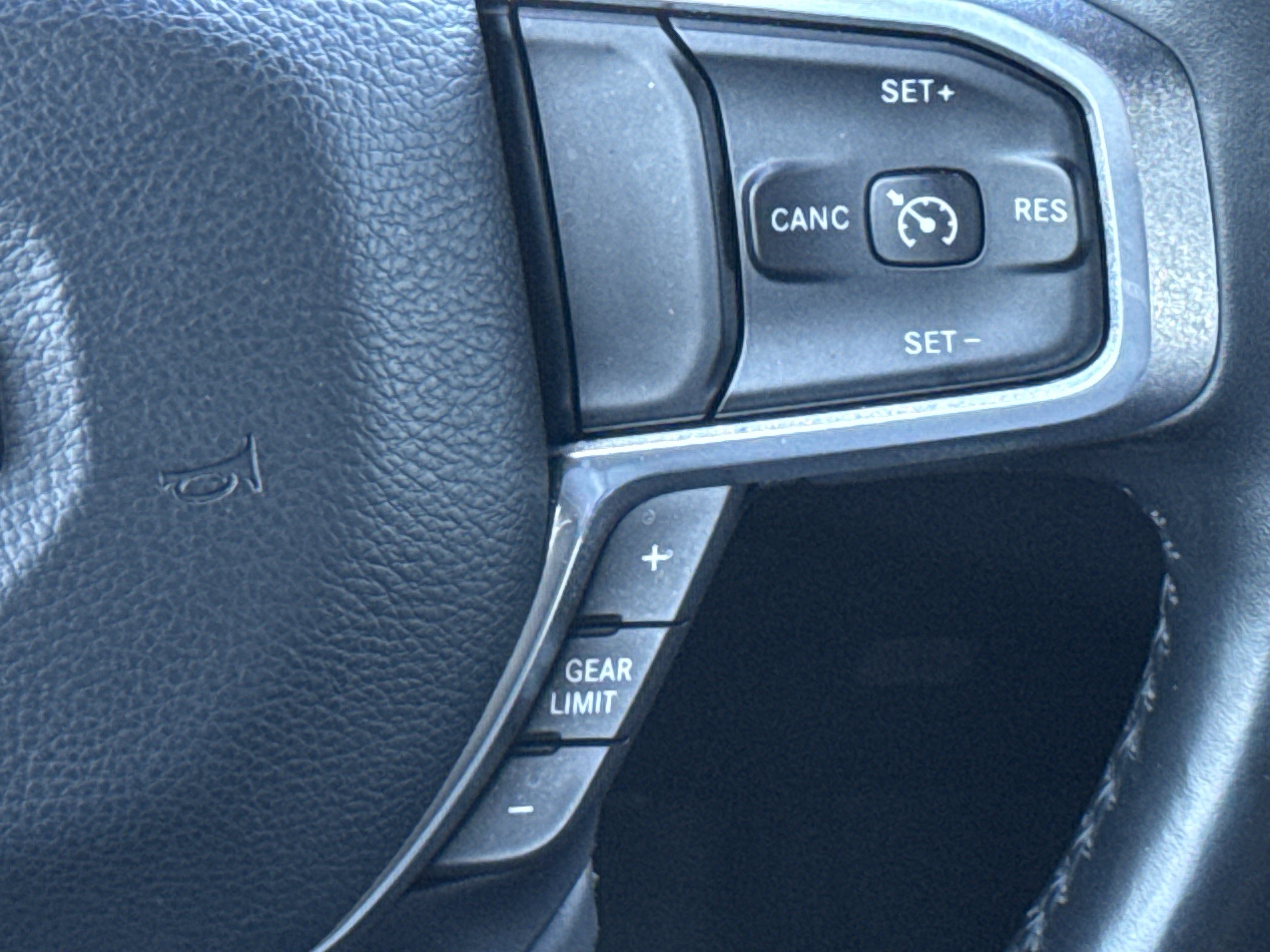 Used 2021 RAM 1500 Laramie AWD/4WD image 20