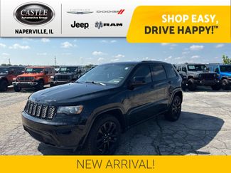 Used 2018 Jeep Grand Cherokee Altitude AWD/4WD video 1