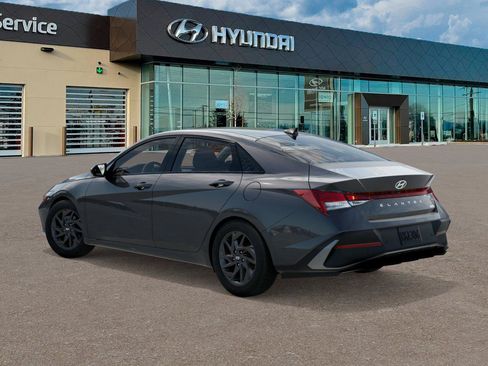 New 2026 Hyundai Elantra Hybrid FWD image 5