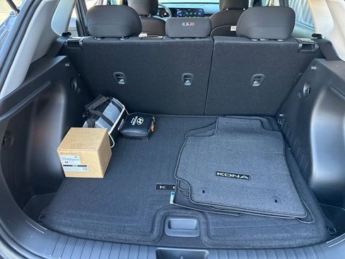 New 2026 Hyundai Kona SE image 19