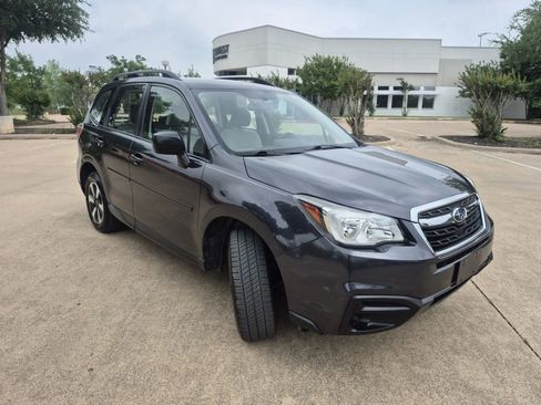 Used 2018 Subaru Forester 2.5i w/ Alloy Wheel Package AWD/4WD image 4