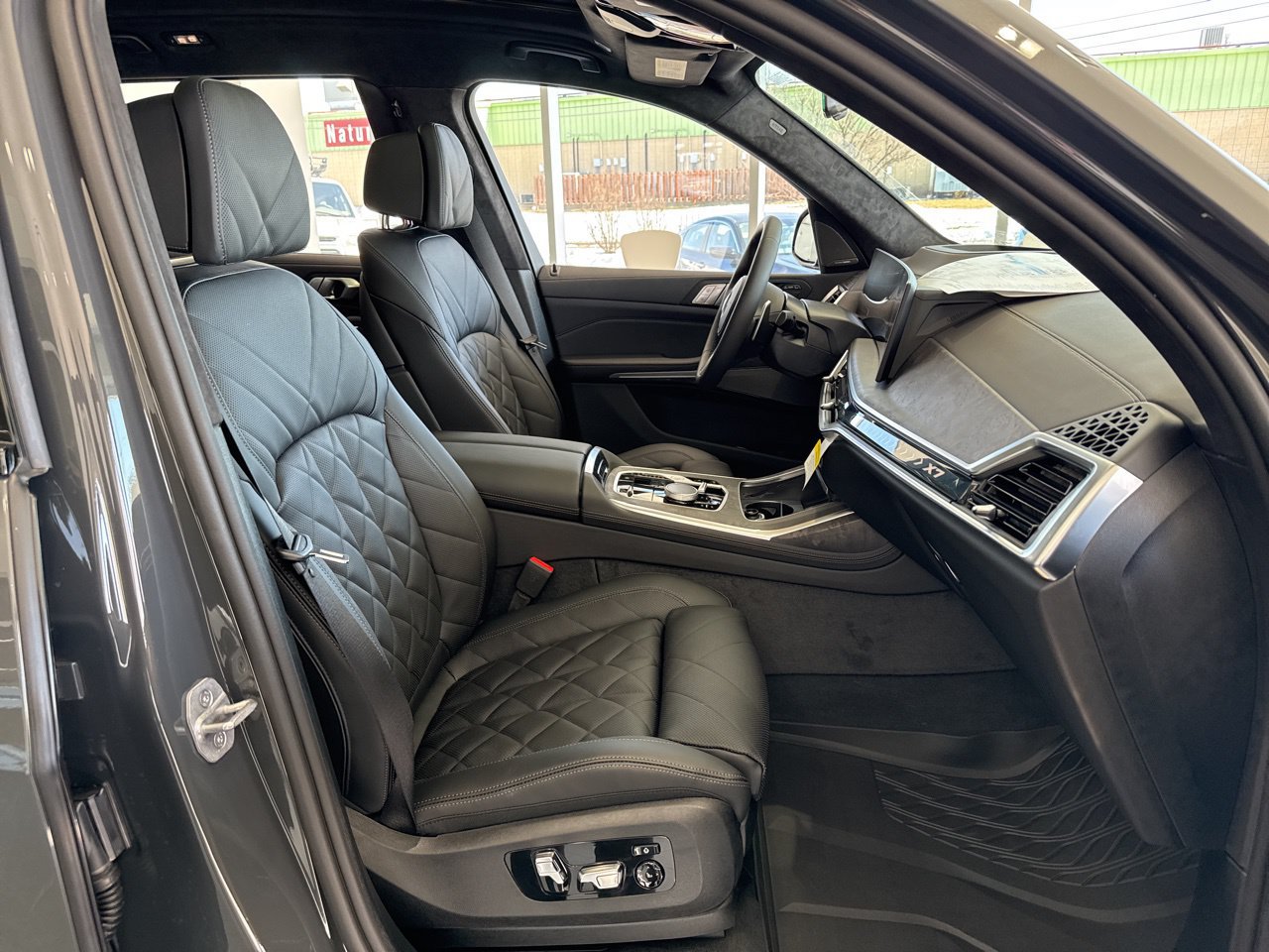 New 2026 BMW X7 xDrive40i w/ M Sport Package AWD/4WD image 58
