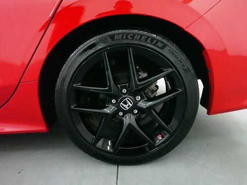 Certified 2024 Honda Civic Sport image 9