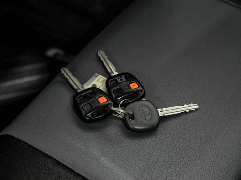 Used 2013 Toyota FJ Cruiser 4WD w/ Upgrade Pkg image 58