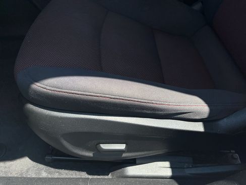 Used 2012 Chevrolet Cruze LT FWD image 24