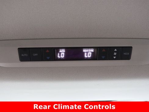 Certified 2021 Toyota Sienna XLE image 30