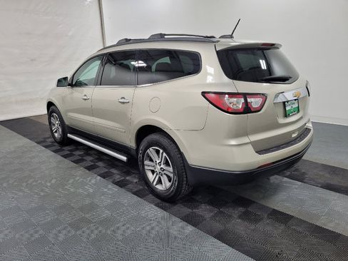 Used 2016 Chevrolet Traverse LT image 3