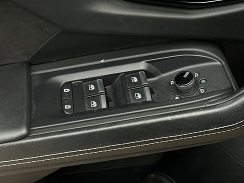 Used 2022 Lamborghini Urus image 26