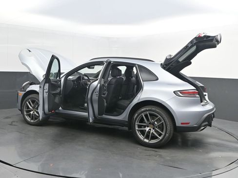 New 2026 Porsche Macan AWD/4WD image 45