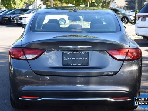 Used 2015 Chrysler 200 Limited w/ Convenience Group image 8