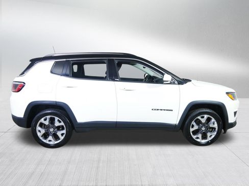 Used 2018 Jeep Compass Limited w/ Navigation Group AWD/4WD image 8